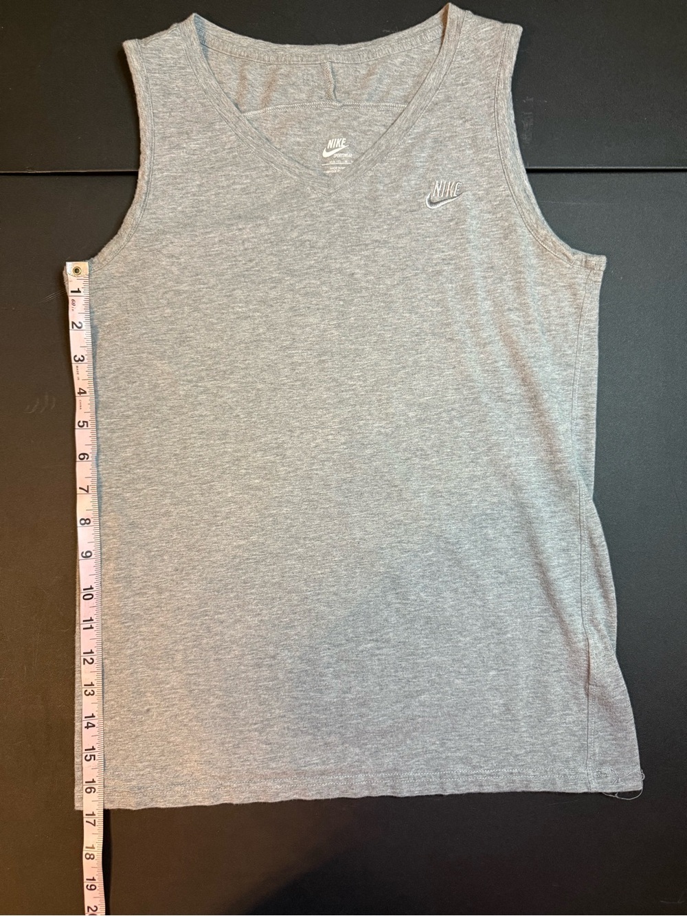 Nike Sportswear Gray Sleeveless Tank Top Women's Medium Embroidered Logo V-Neck